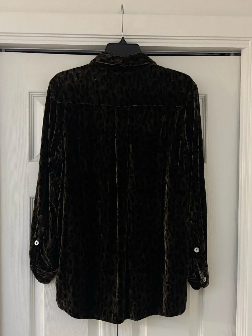 CHICO’S Olive and Black Leopard Print Faux Velvet Button Down Blouse - Picture 9 of 12